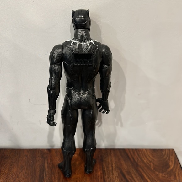 Bundle of Avengers Action Figures - Captain America and Black Panther - Picture 11 of 12